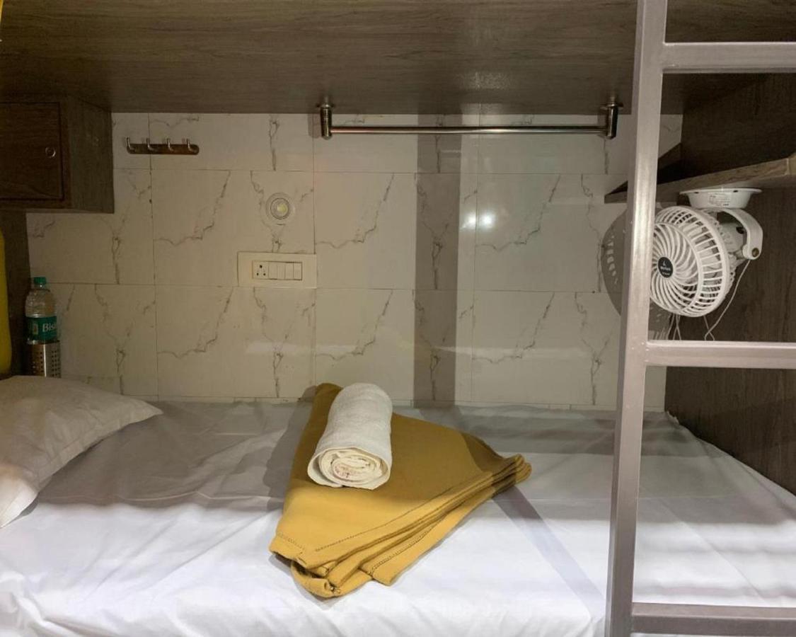 Neenava Dormitory Bombay Extérieur photo