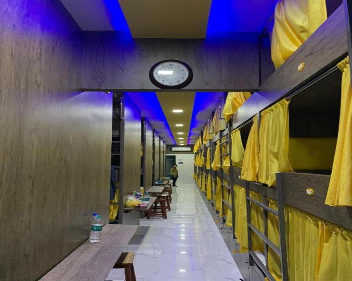 Neenava Dormitory Bombay Extérieur photo
